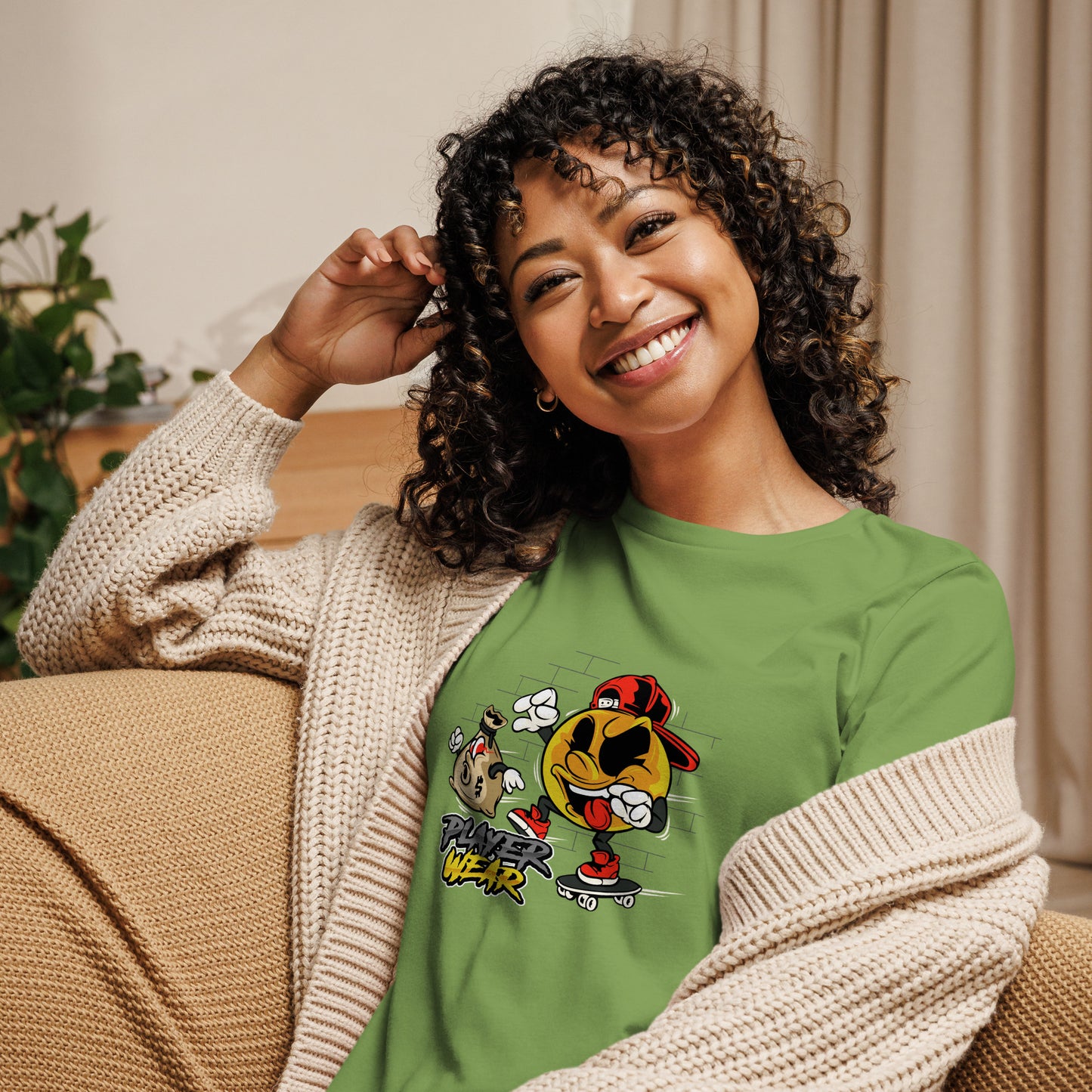 PlayerWear Women's Relaxed T-Shirt Get Dat $